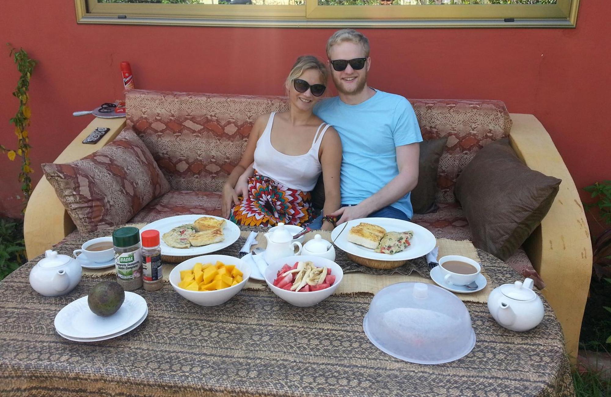 Golden Lilies Hotel Kokrobite Luaran gambar