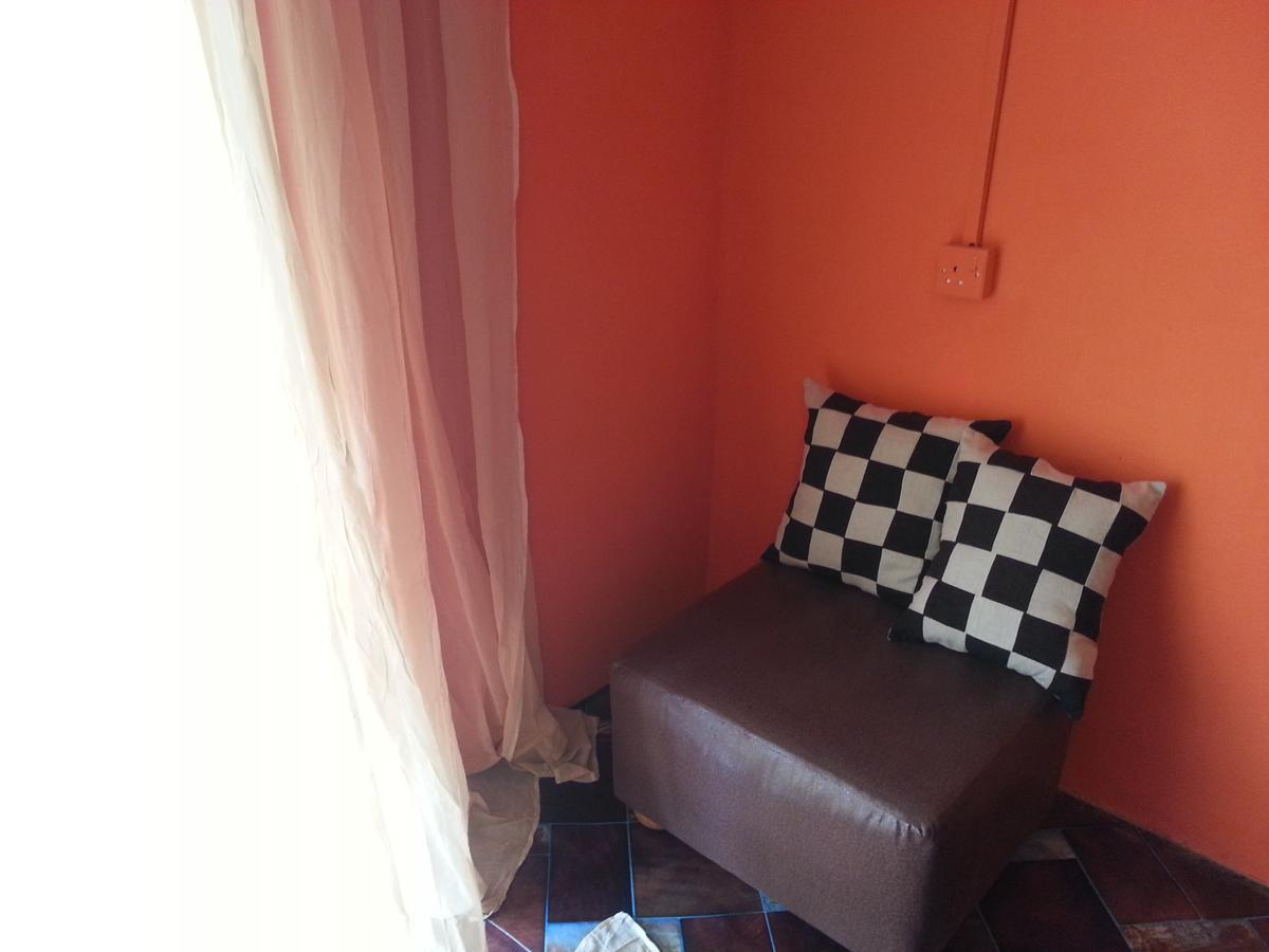 Golden Lilies Hotel Kokrobite Luaran gambar
