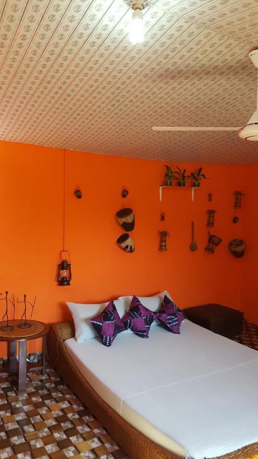 Golden Lilies Hotel Kokrobite Luaran gambar