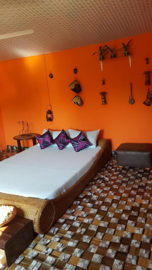 Golden Lilies Hotel Kokrobite Luaran gambar